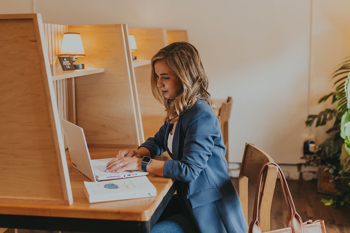 A student completes a successful job interview thanks to their resume created with Gradly